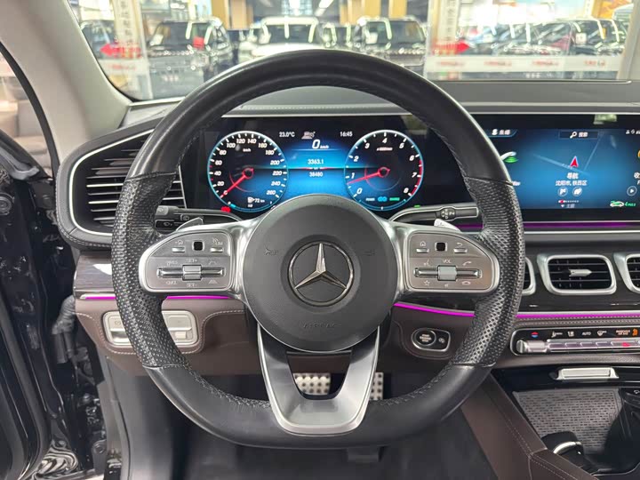 Фото 8 - Mercedes-Benz GLS-Class