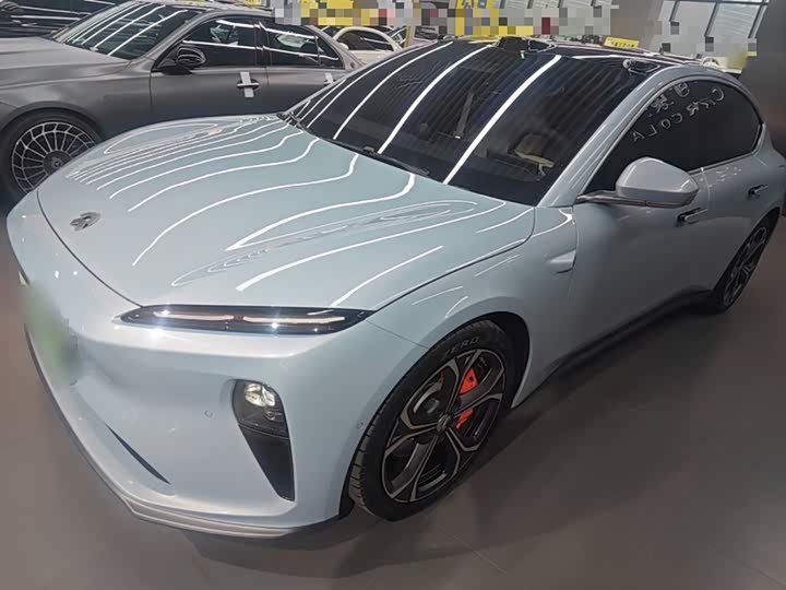 Фото 1 - Nio ET5