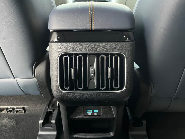 Фото 9 - BYD Song Plus Hybrid/EV