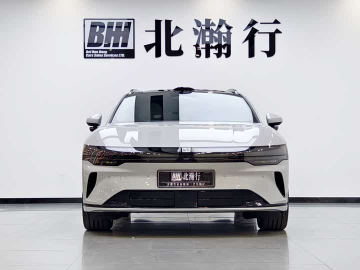 Фото 2 - Zeekr 007 GT