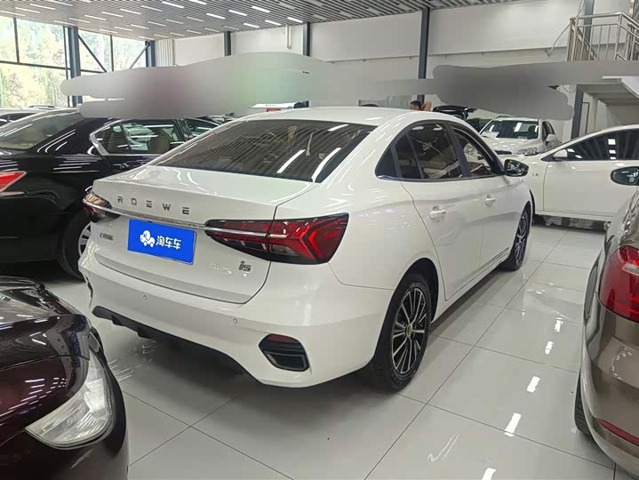 Фото 3 - Roewe i5
