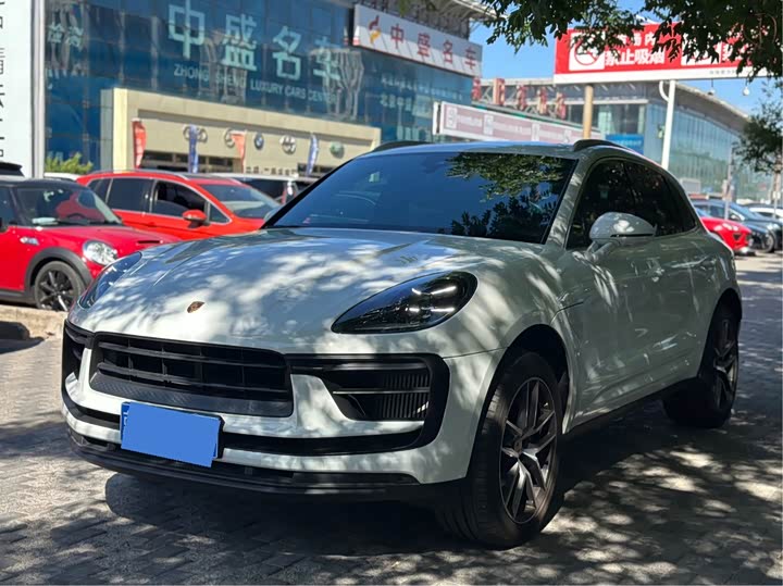 Фото 1 - Porsche Macan