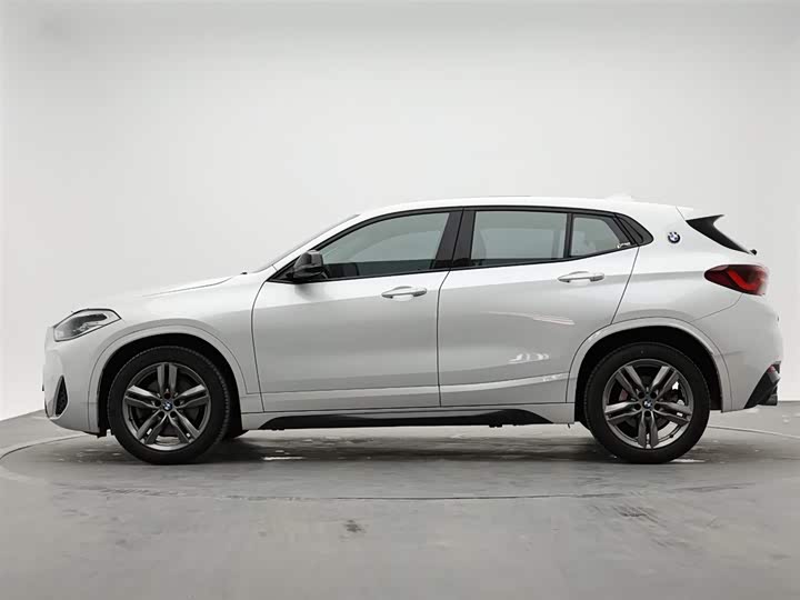 Фото 6 - BMW X2