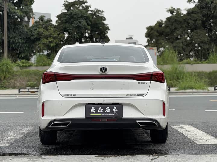 Фото 9 - Changan Eado Plus