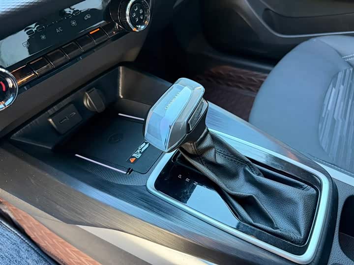 Chevrolet Monza 2023 2023款 1.5L 双离合乐享版
