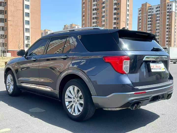 Фото 7 - Ford Explorer