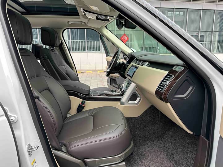 Zdjęcie 9 - Land Rover Range Rover