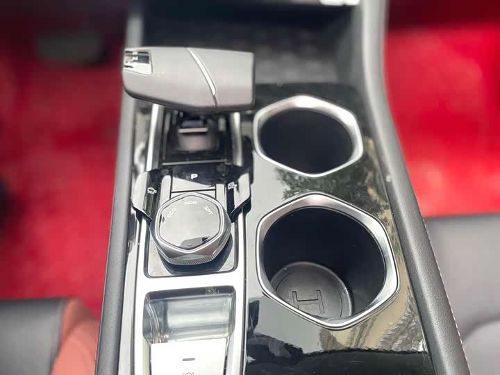 Фото 8 - Changan Eado Plus