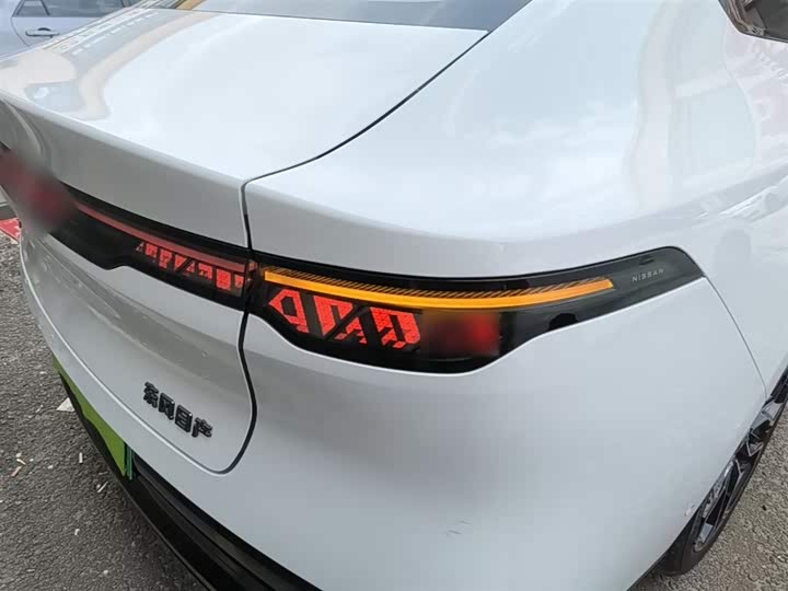 Фото 8 - Nissan N7