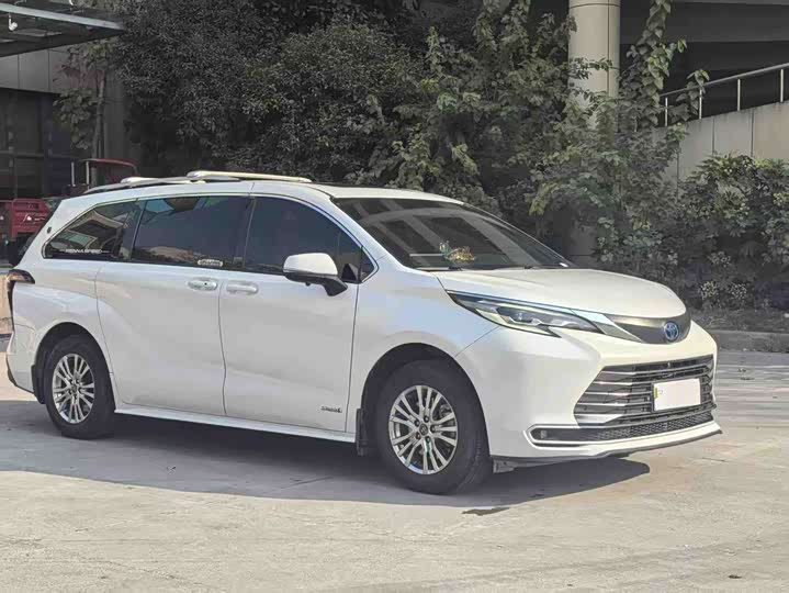 Toyota Sienna 2021 2021款 2.5L混动 豪华版
