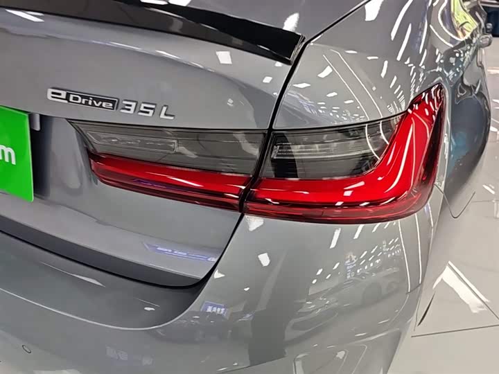 Фото 8 - BMW i3
