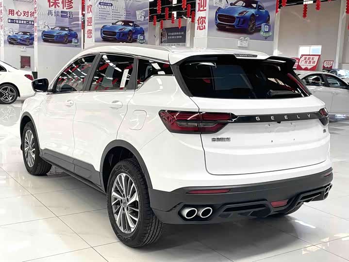 Фото 4 - Geely Coolray