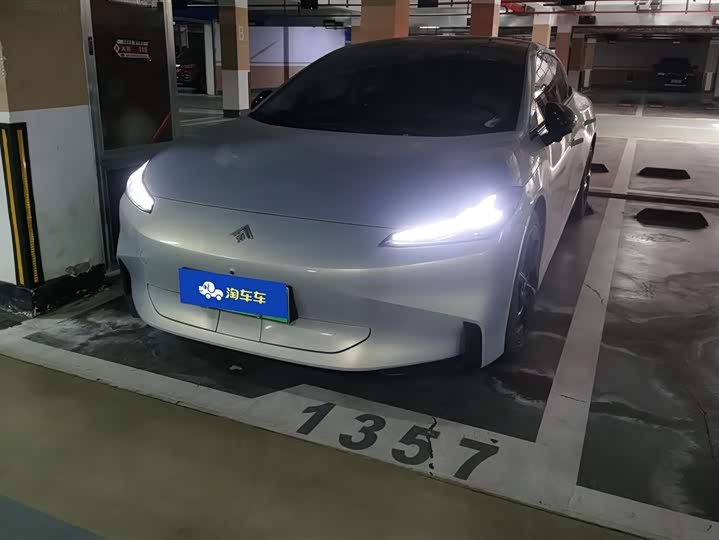 GAC Hyptec GT 2023 2023款 710后驱超充版