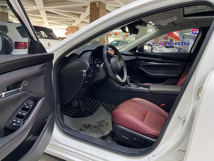 Фото 7 - Mazda 3 (Axela)