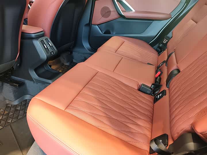 BMW X1 2026 2026款 sDrive25Li M运动套装