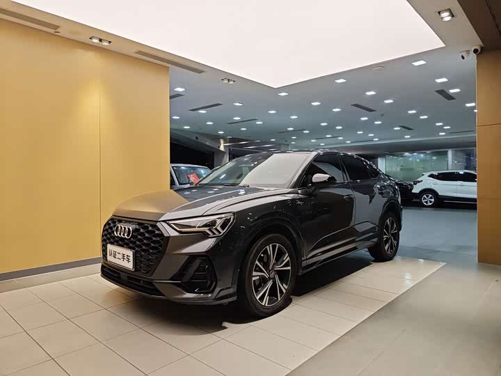 Фото 1 - Audi Q3 Sportback