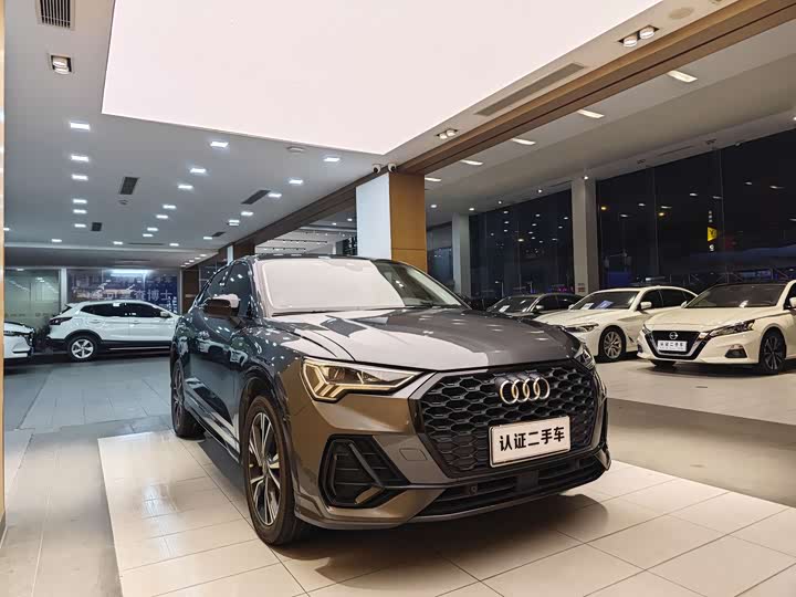 Фото 5 - Audi Q3 Sportback
