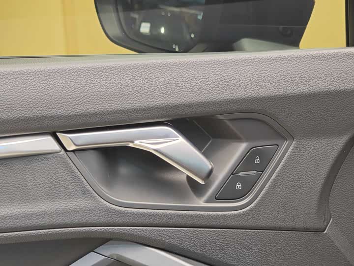 Фото 9 - Audi Q3 Sportback