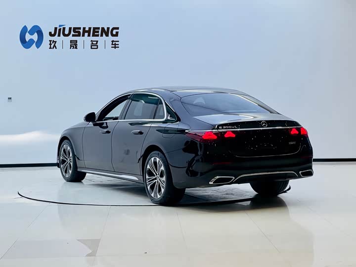 Photo 4 - Mercedes-Benz E-Class Hybrid