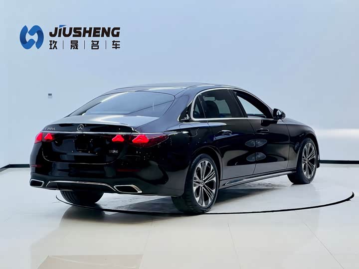 Photo 6 - Mercedes-Benz E-Class Hybrid