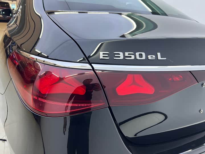 Photo 8 - Mercedes-Benz E-Class Hybrid