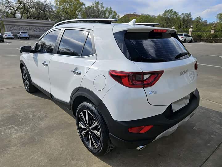Kia KX1 2021 2021款 1.4L CVT趣享版