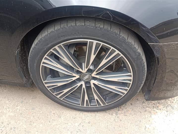 Audi A6L 2021 2021款 45 TFSI 进享人生版