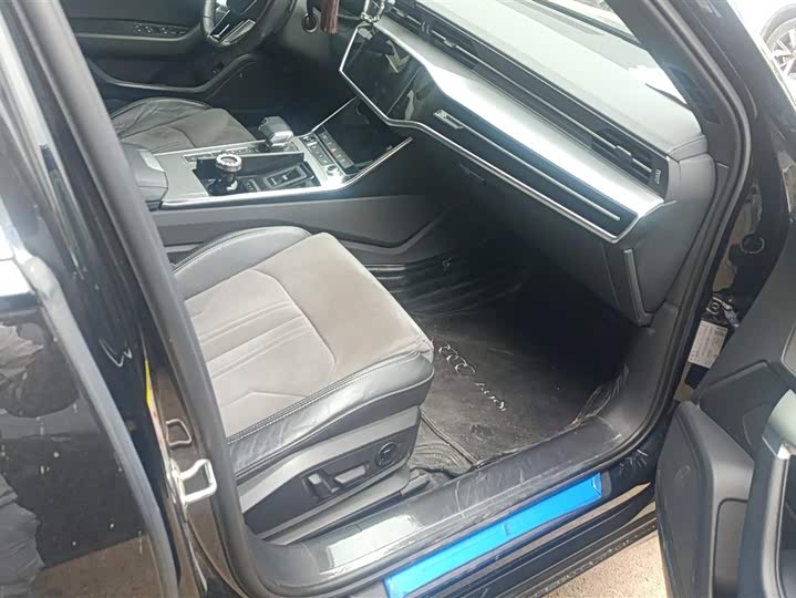 Audi A6L 2021 2021款 45 TFSI 进享人生版