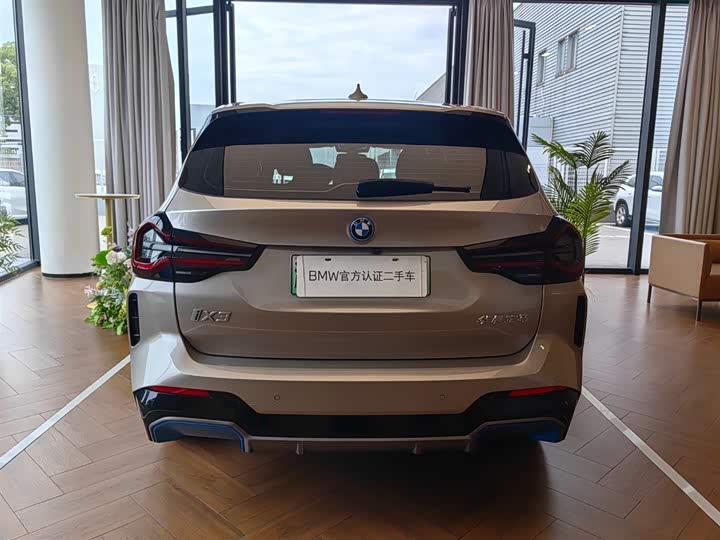 Фото 5 - BMW iX3
