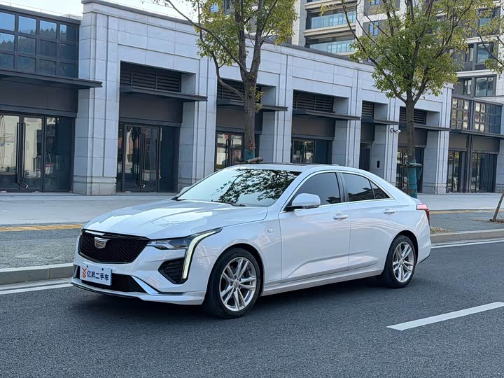 2023 Cadillac CT4