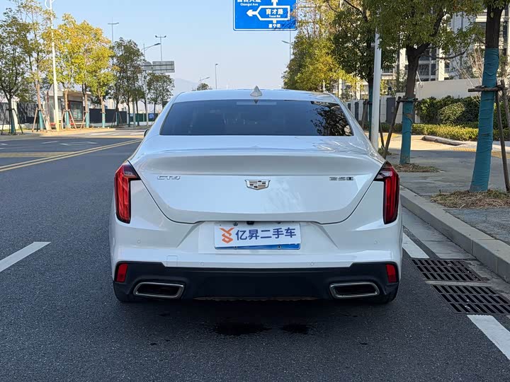 2023 Cadillac CT4