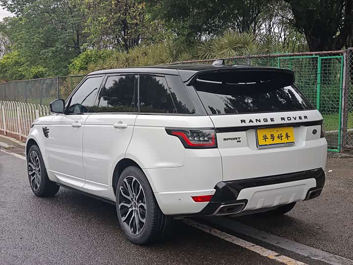 صورة 4 - Land Rover Range Rover Sport