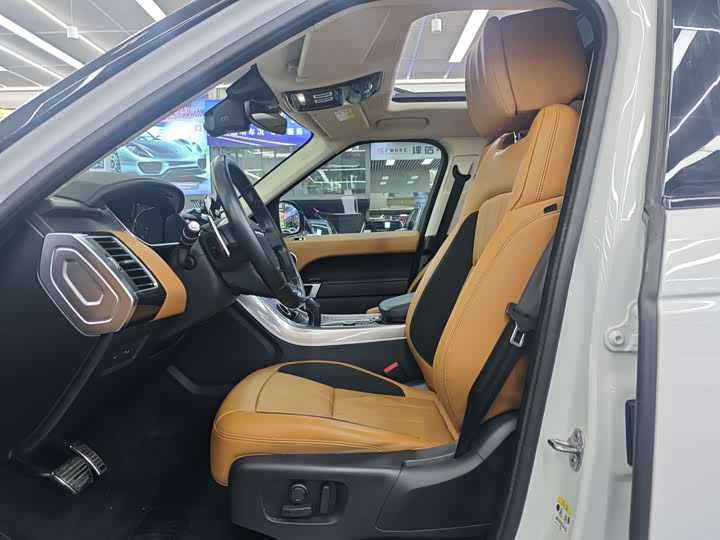 صورة 5 - Land Rover Range Rover Sport