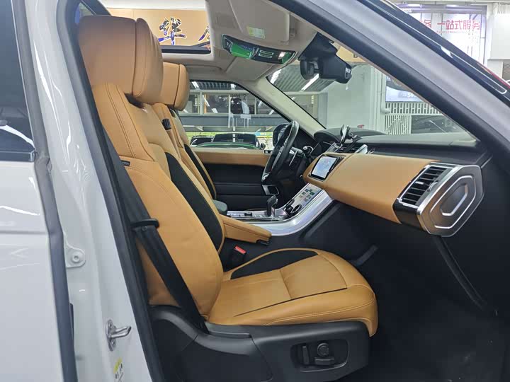 صورة 7 - Land Rover Range Rover Sport