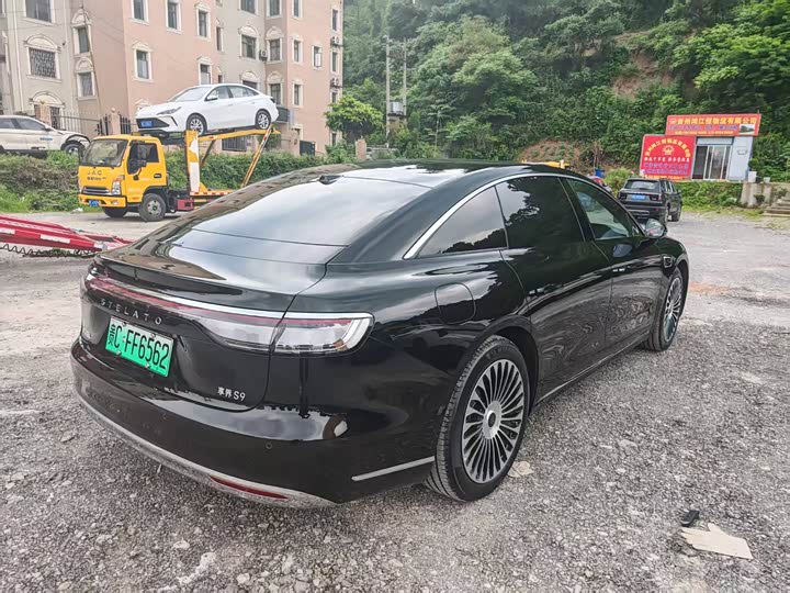 Stelato S9 2026 2026款 增程 Ultra 后驱 53kWh (192线激光雷达）