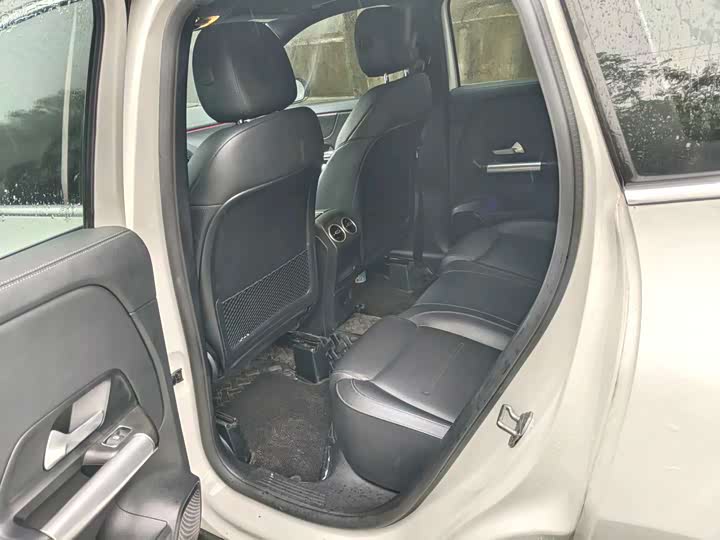 Photo 5 - Mercedes-Benz GLA-Class
