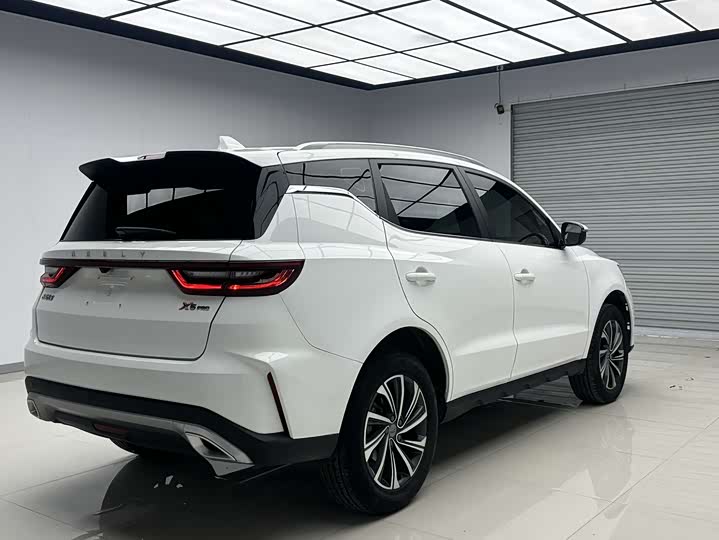 Geely Vision X6 2021 2021款 PRO 1.4T 自动尊贵型