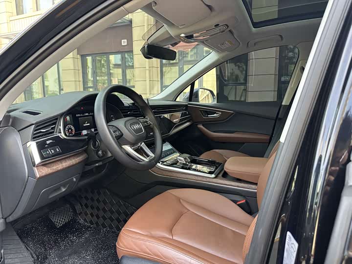 Audi Q7 2021 2021款 45 TFSI quattro S line运动型