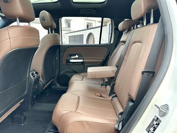 Фото 6 - Mercedes-Benz GLB-Class