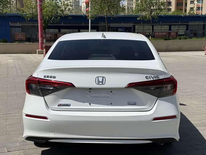 Photo 8 - Honda Civic