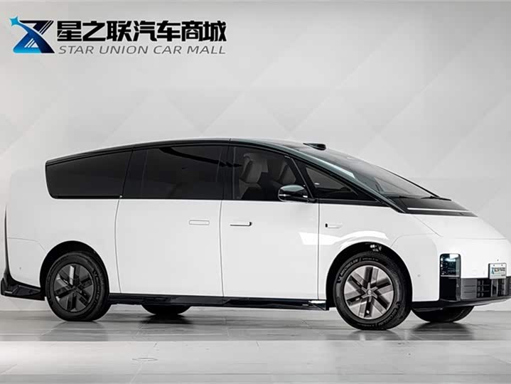 2025 LiXiang Mega