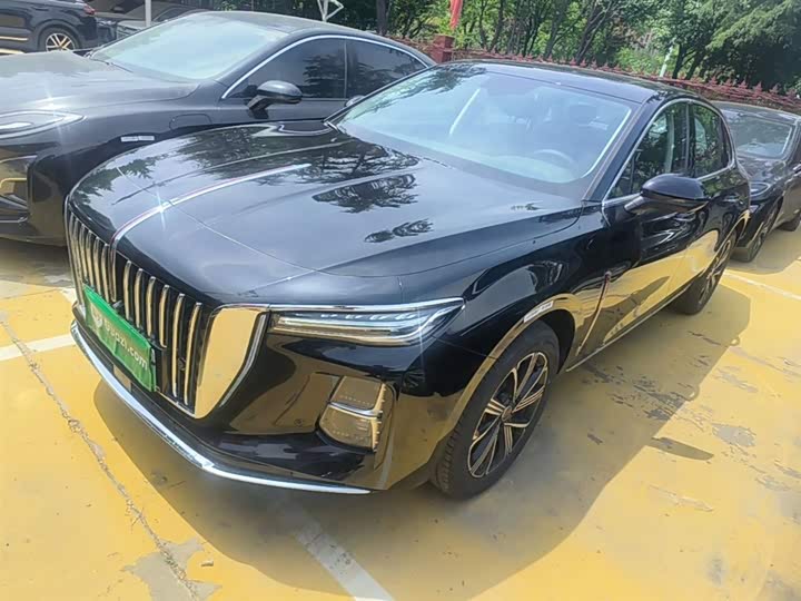 2025 Hongqi H5 Hybrid