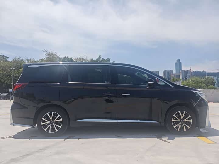GAC Trumpchi M8 2021 2021款 改款 领秀系列 390T 豪华版