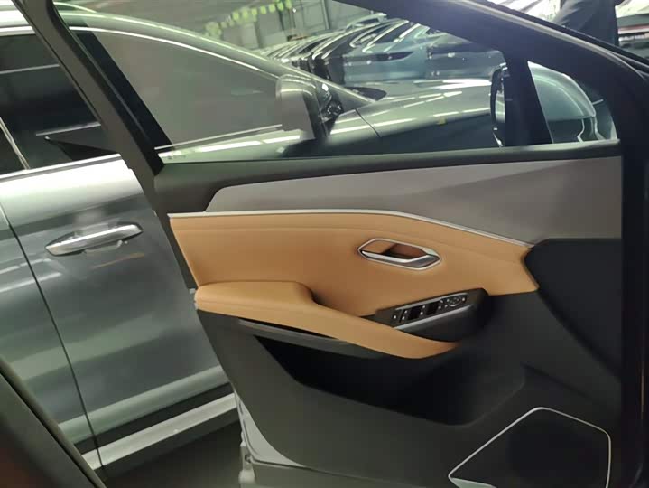 BYD Song L DM-i Hybrid 2024 2024款 112km 领先型
