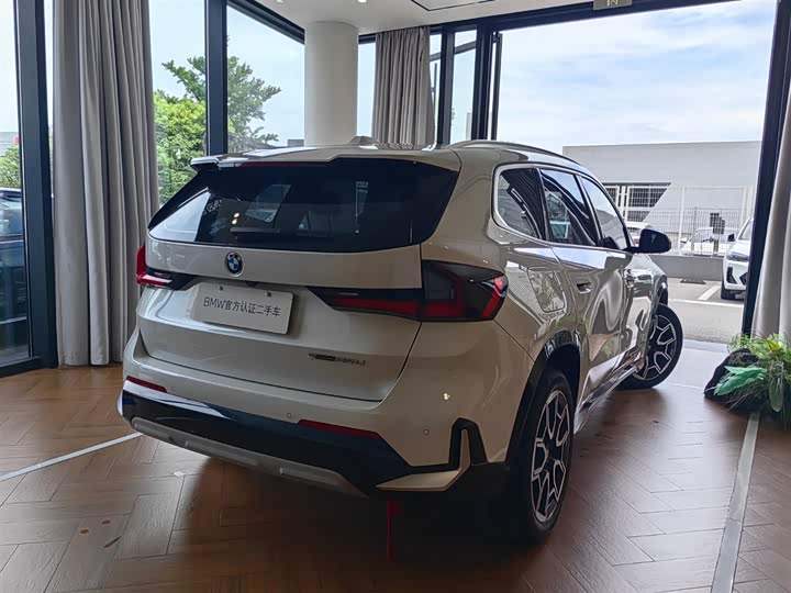 Zdjęcie 4 - BMW X1