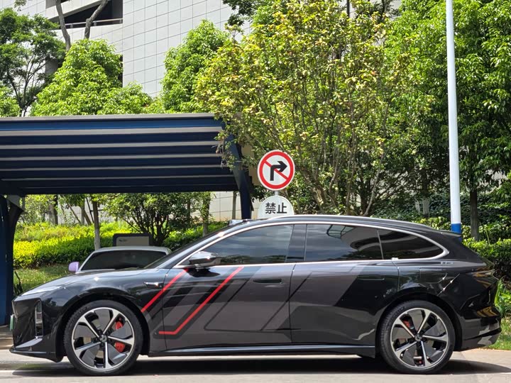 2025 Nio ET5T