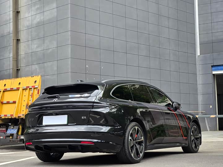 2025 Nio ET5T