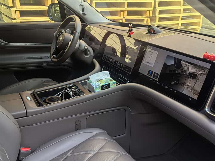 Aito M9 2025 2025款 增程 Ultra版 52kWh 5座版 (192线激光雷达）