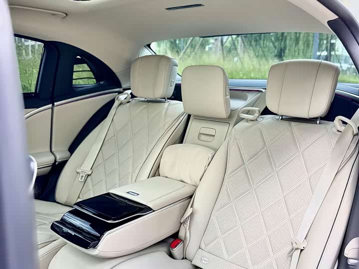 Фото 7 - Mercedes-Benz Maybach S-Class