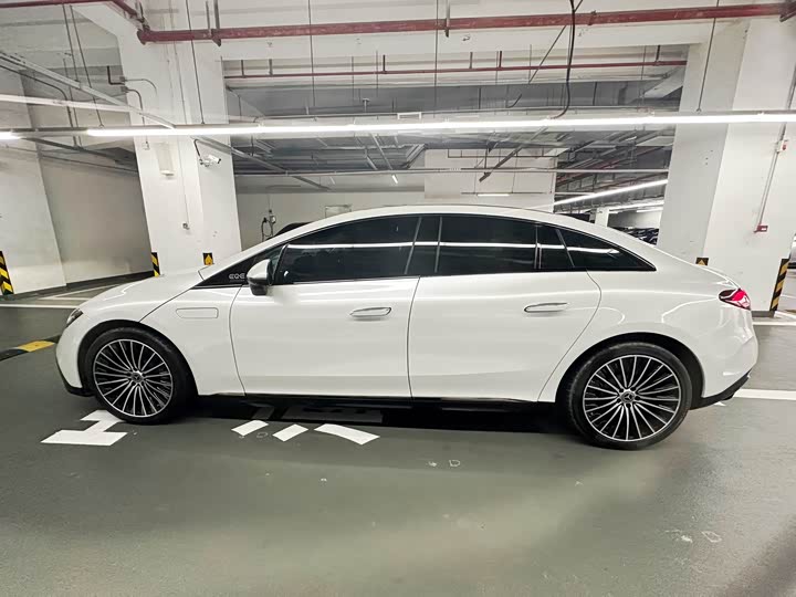 Фото 5 - Mercedes-Benz EQE